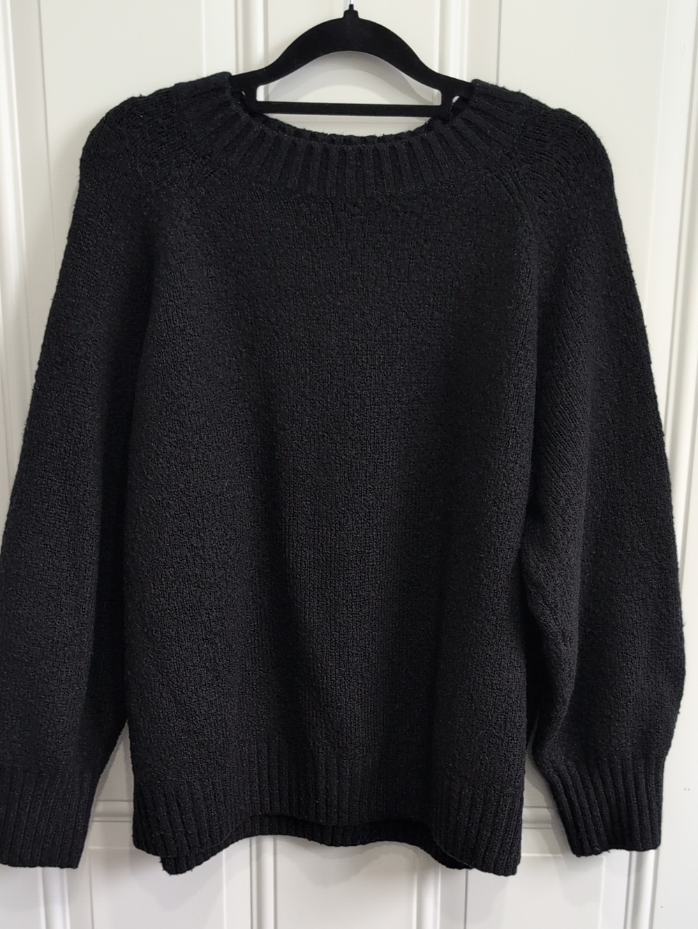 Old Navy Black Crewneck Sweater